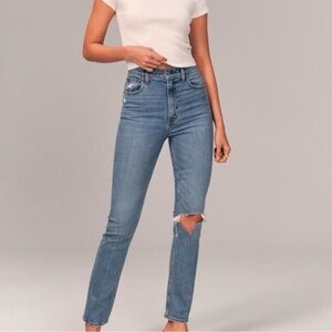 Abercrombie & Fitch Light 90s High-Rise Straight Jeans with Knee Rip